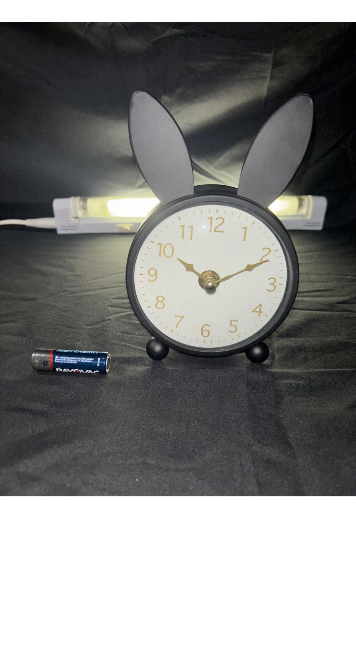 Quartz Bunny Ears Black Desktop Clock-New Battery Included In Shipping