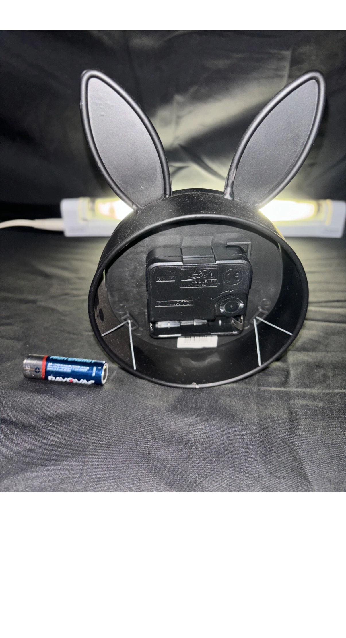 Quartz Bunny Ears Black Desktop Clock-New Battery Included In Shipping