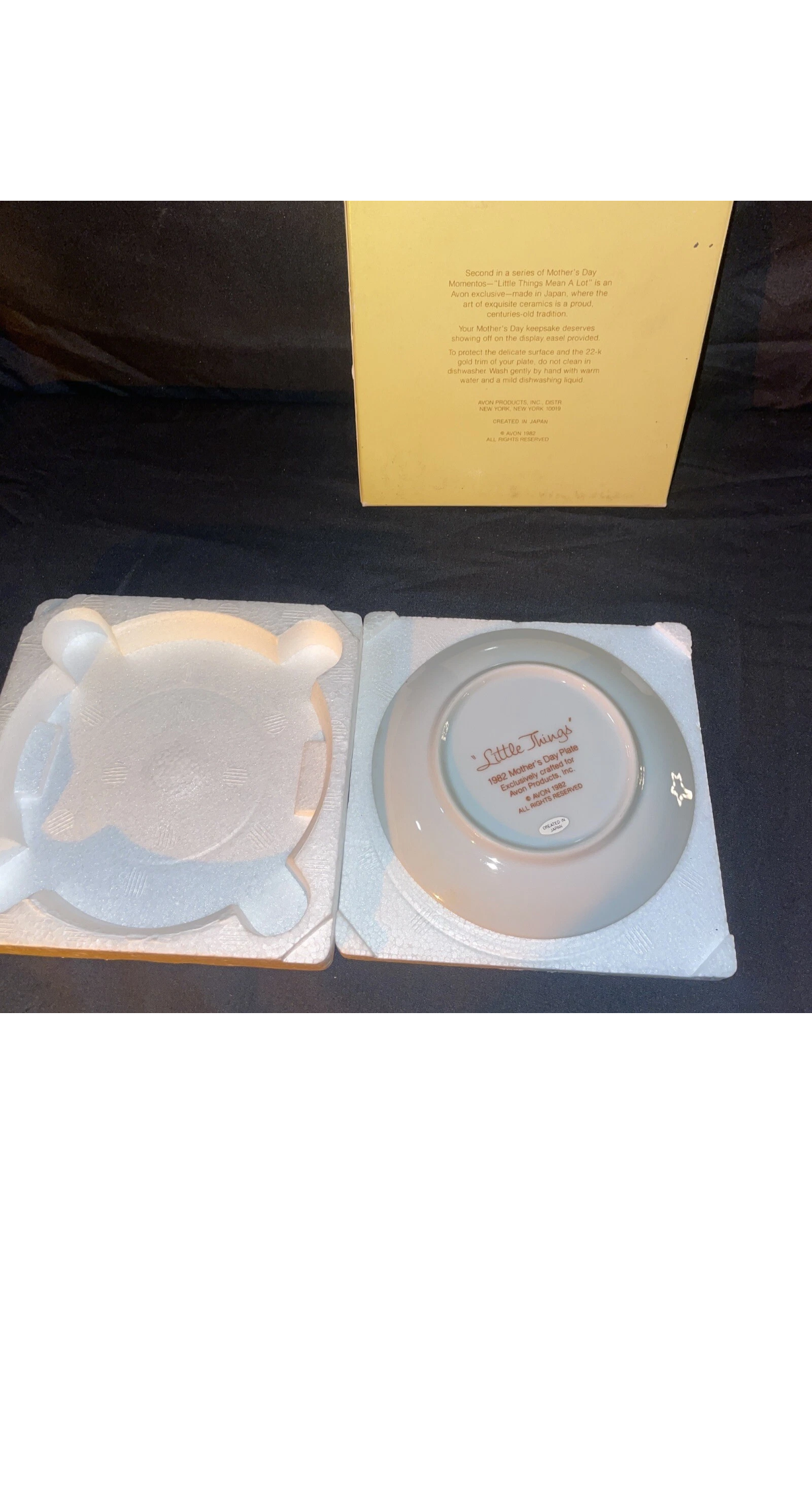 Vintage 1982 Avon Mother's Day Plate-Little Things Mean A Lot w/Easel